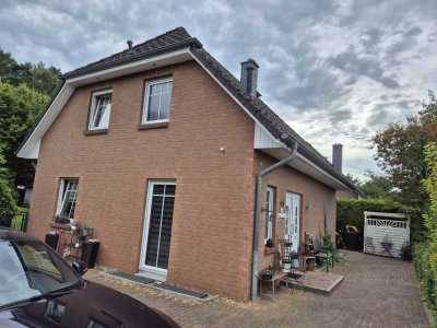 Ansprechendes und gepflegtes Einfamilienhaus mit Vollkeller in beliebter Lage