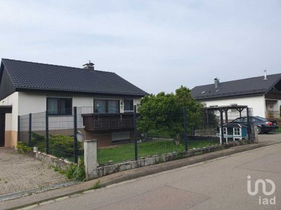 Schönes Einfamilienhaus mit Potential