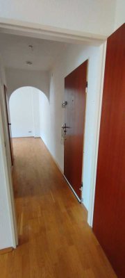 Helle 3-Zimmer Wohnung mit Balkon in Frankfurt-Eckenheim