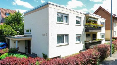 Familienfreundliches 2-Familienhaus in ruhiger Lage auf einem sonnigen Eckgrundstück