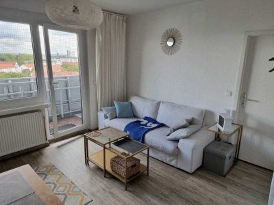 Geschmackvolle 2-Raum-Wohnung mit Balkon und EBK in Dresden