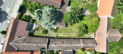 Sanierungsbedürftiges Haus mit Stadl und großen Grund zu verkaufen!