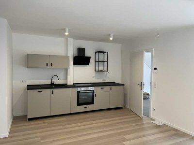 Exklusive 2-Raum-Erdgeschosswohnung mit Terrasse und Einbauküche