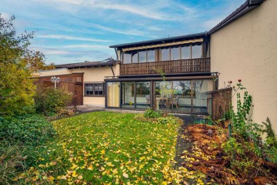 KAINZ-IMMO.DE- Endlich Lebensqualität mit viel Platz! Großzügiges Zweifamilienhaus