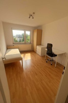 Möbliertes WG Zimmer in Bonn Buschdorf