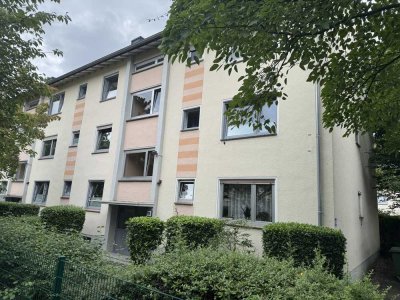 Schöne 2-Zimmmer Eigentumswohnung mit Loggia+Gartenfläche+Stellplatz