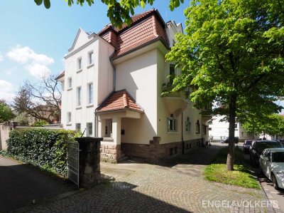 Drei Zimmer Wohnung mit Altbaucharme am Rotenbühl!