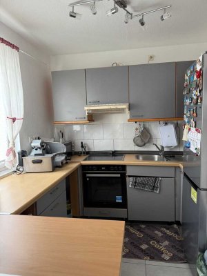 Helle 2-Zimmer-Wohnung mit Einbauküche, Garage und Stellplatz in Dietzenbach – frei ab 01.11.