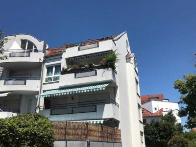 Maisonette-Wohnung mit drei Zimmern sowie sonniger Dachterrasse