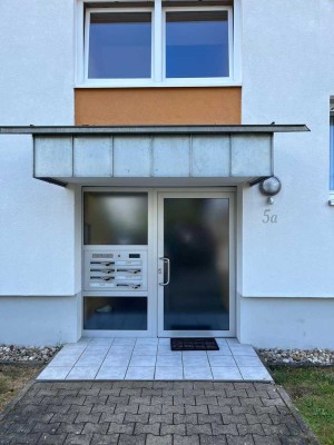 Geschmackvolle, gepflegte 3-Raum-Hochparterre-Wohnung mit Balkon in Durmersheim