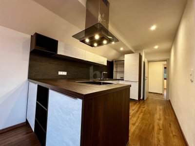 PREISHIT! SANIERT IN ZENTRALSTER LAGE MIT LOGGIA!