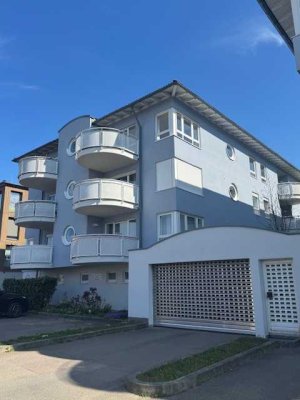 Moderne 3-Zimmer-Wohnung mit großzügigem Balkon und atemberaubendem Panoramablick!