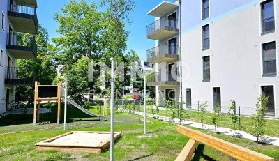 Provisionsfreier Erstbezug: Lichtdurchflutete 3-Zimmer-Wohnung mit Süd-Balkon und Grünblick