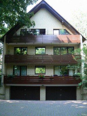 WOHNEN IN EINER DER SCHÖNSTEN STRASSEN VON AHRENSBURG!