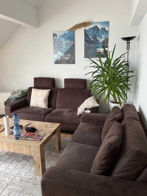 Eine schicke Maisonette 3 - ZKB mit Dachterrasse sucht nette Mieter.
