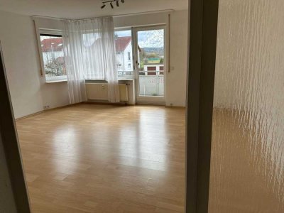 Attraktive 2-Zimmer-Wohnung mit Balkon und EBK in Dußlingen