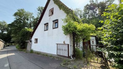Herrliche Lage am Waldrand! Einfamilienhaus mit viel Potenzial zum kleinen Preis