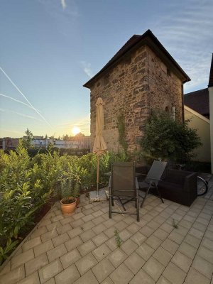 Wohnen am Schloss- 2-Raum-Wohnung mit EBK und Balkon in Roth