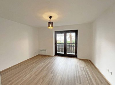 Anif/ Niederalm - Neuwertige Garconniere mit Loggia