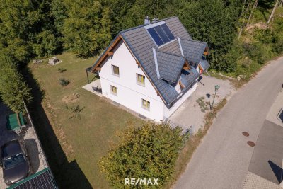 Schönes Holzhaus in absolut ruhiger Waldrandlage