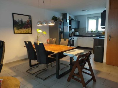 Einfamilienhaus mit Küche, Klimaanlage, Balkonkraftwerk und 3 Stellplätzen zu vermieten