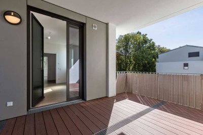 Familienwohnung mit S/W Terrasse, EBK, Garage, Aufzug direkt am Schlosspark Biesdorf