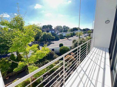 Pulheim - helle Dachgeschosswohnung - 2 Familienhaus - ruhige Lage