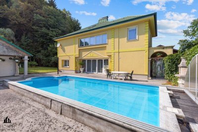 Traumhafte Villa in Gresten – Umgeben von Parkgarten, Springbrunnen und Salzwasserpool