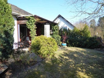 Kleines 1-Fam-Haus mit ELW in schöner Wohngegend von Detmold- Pivitsheide VH