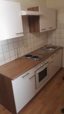 Gepflegte ruhige Wohnung mit zwei Zimmern sowie Balkon in Koblenz