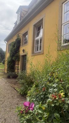 Schmuckstück mit Altbaucharme in begehrter Lage