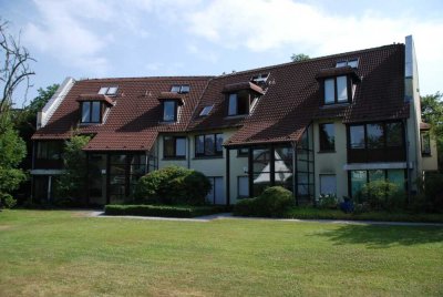 Sanierte 2-Zimmer-EG-Wohnung mit Wintergarten und großer Terrasse in Düsseldorf Gallberg