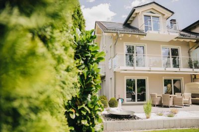 Luxuriöse DHH mit exklusiver Ausstattung in bester Siedlungslage