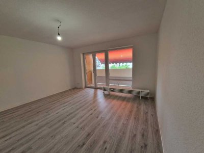 Für Sie renoviert: Helle 2-Zimmer-Wohnung mit großem Balkon in Halbergstraße, Saarbrücken