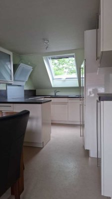 Helle 2- Zimmer Wohnung mit großer Sonnenterrasse zu vermieten