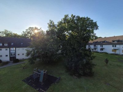 14055 Berlin, hell mit frz. Balkon, frisch renoviert,  moderne Einbauküche, ruhig