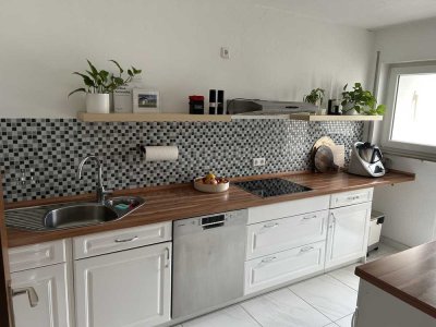 Stilvolle, vollständig renovierte 3,5-Zimmer-Wohnung mit Balkon und EBK in Murr