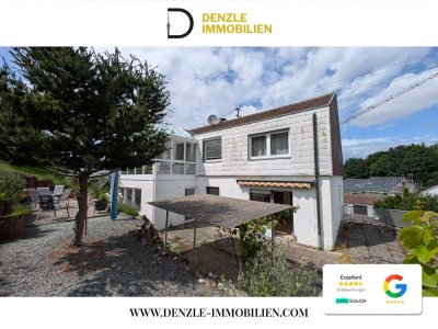 Renovierungsbedürftige 4-Zi.-Whg. im 2-Familienhaus mit großer Terrasse & Garage & 2 Hobbyräumen