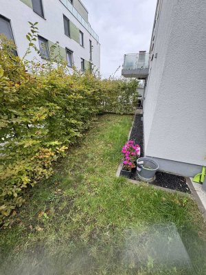 Neuwertige 2-Raum-Wohnung mit Balkon und Einbauküche in Mühlheim