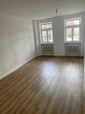 Neu sanierte 3-Zimmerwohnung im Herzen der Stadt