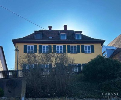 Denkmalgeschütztes Wohnhaus mit großzügigem Grundstück und vielfältigen Möglichkeiten!