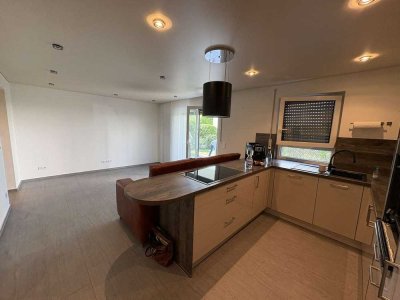 Moderne 2-Zi. Erdgeschosswohnung mit TG-Stellplatz in Röthenbach b. Schweinau zu verkaufen