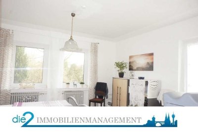 Helle 3-Zimmerwohnung mit 2 Balkonen und STP in ruhiger Seitenstraße!