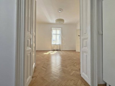 Großzügig geschnittene Altbauwohnung - Kutschkermarkt u. Währingerpark
