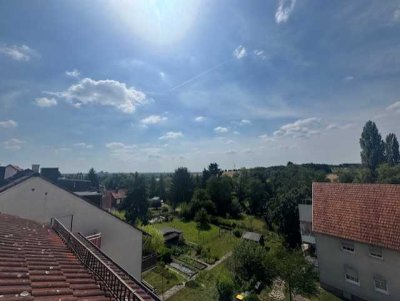 Wunderschöne 4ZKBB im DG in Ffm-Kalbach von privat