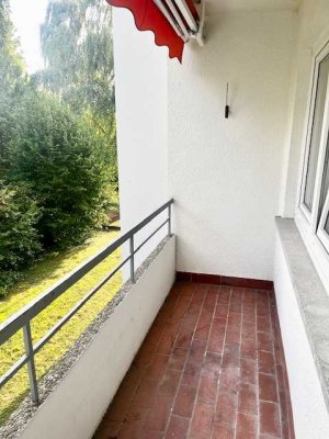++ Renovierte, helle 2-Zimmer Wohnung mit Süd-Balkon und Stellplatz!