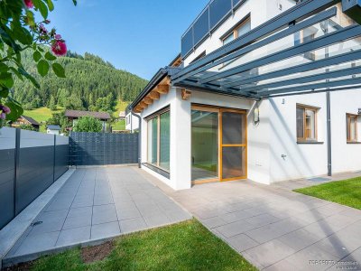 5-Zimmer-Wohnung über 2 Etagen mit Garten,Terrasse, 2 Carport in der Forstau/Fageralm
