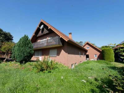 Vielseitiges Zweifamilienhaus mit großem Grundstück in Salzkotten-Niederntudorf