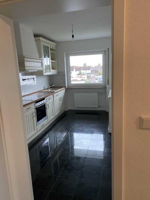 Großzügige, helle 3-Zimmer Wohnung zu vermieten