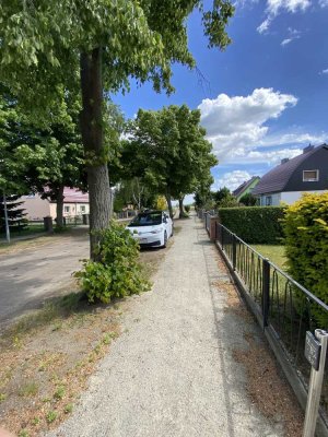 Sanierte 1-Zimmer-EG Wohnung mit Terrassenteilnutzung und EBK in Nauen/ Bergerdamm